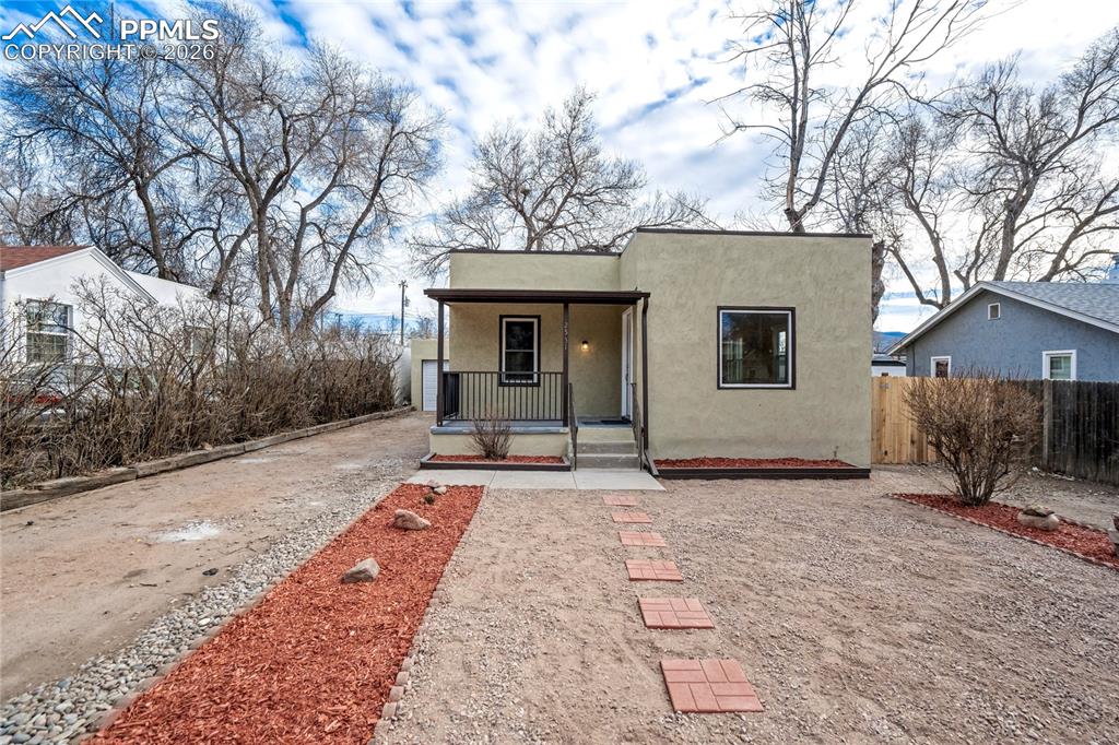 2531 Gunnison Street