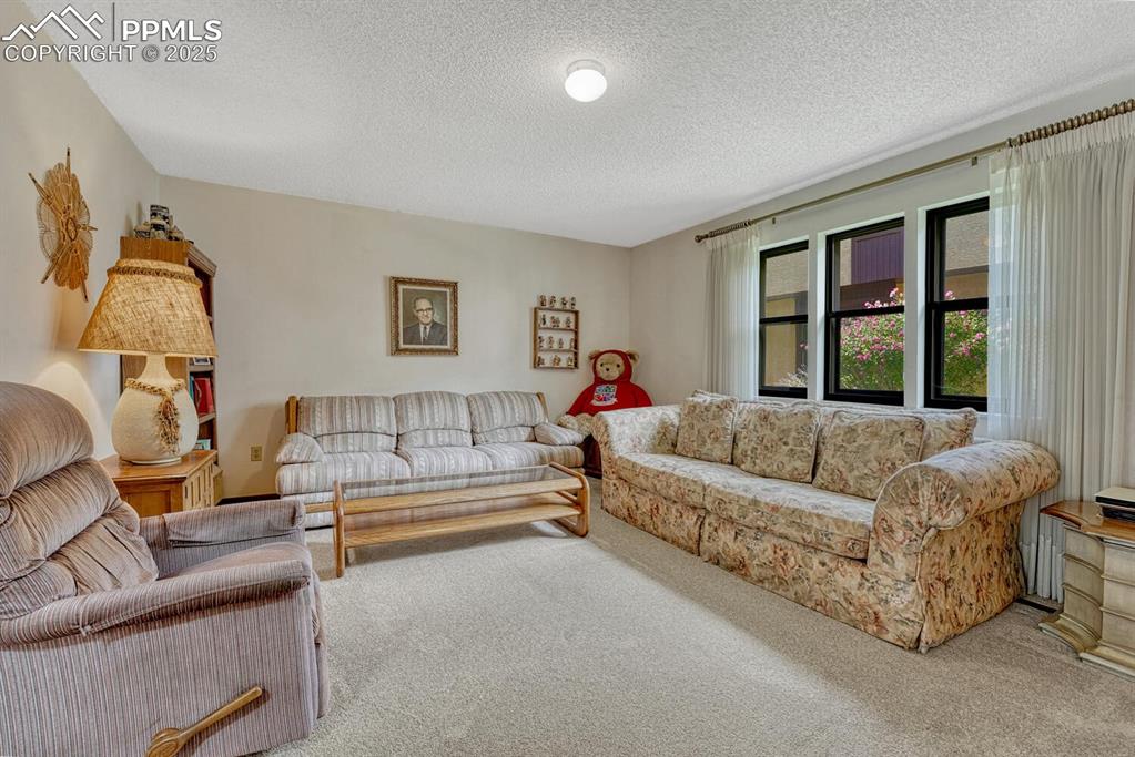 Elegant formal dining room