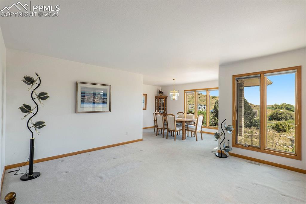 Sitting room with natural light 