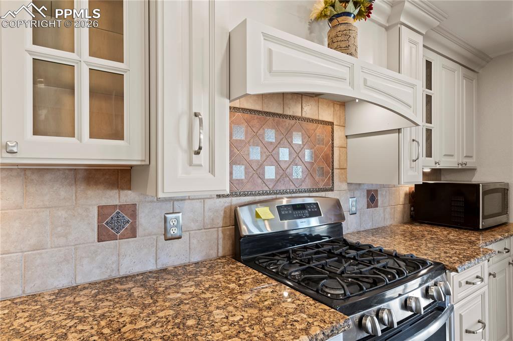 Kitchen with all the upgrades. 