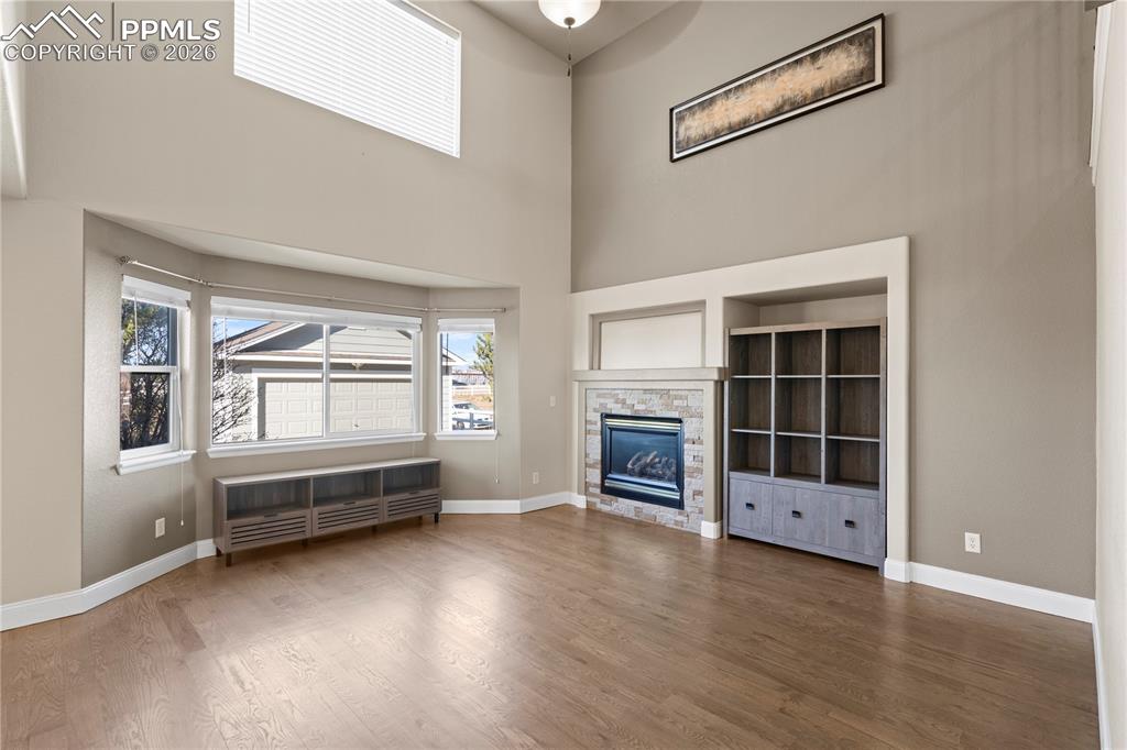 Wonderful Pikes Peak Views and Vaulted Ceilings.