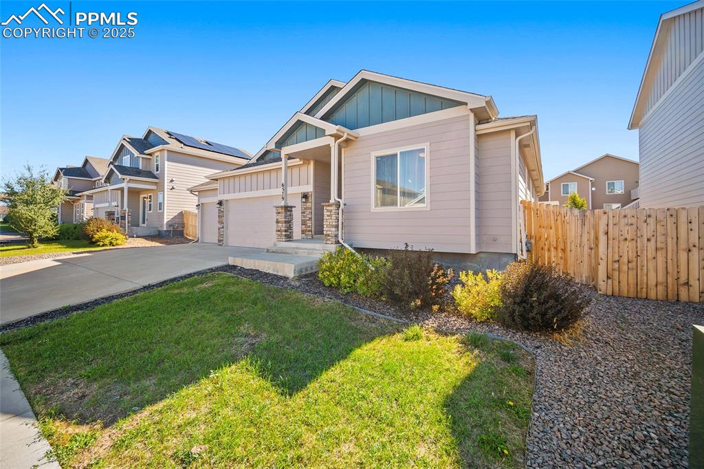 6579 Lamine Drive photo 2