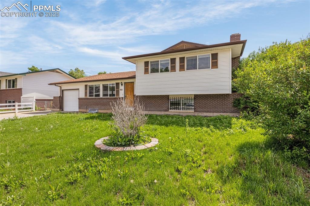 245 Dexter Street photo 2