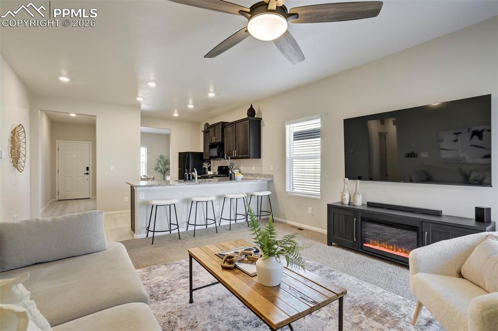 9743 Borderpine Way photo 2