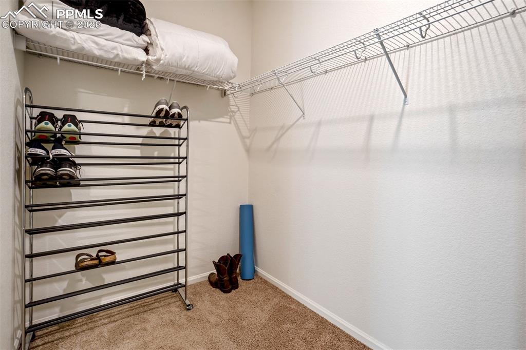 Hello, walk-in closet! 