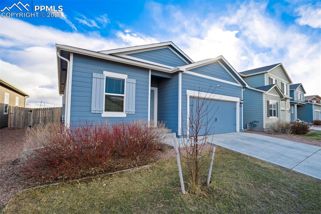 Three bedrooms, great layout, and the biggest luxury feature of all… no stairs.