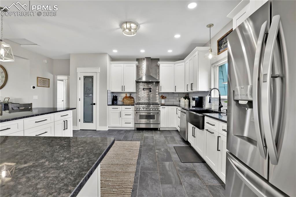 Pinterest worthy kitchen! 