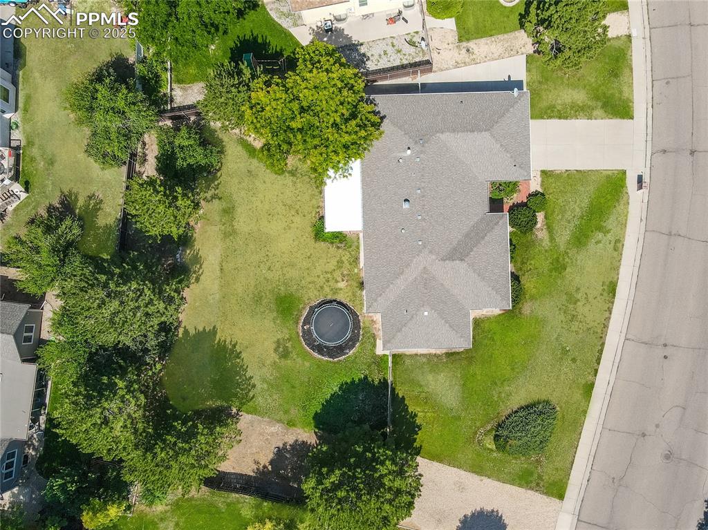 204 Bridle Trail photo 2