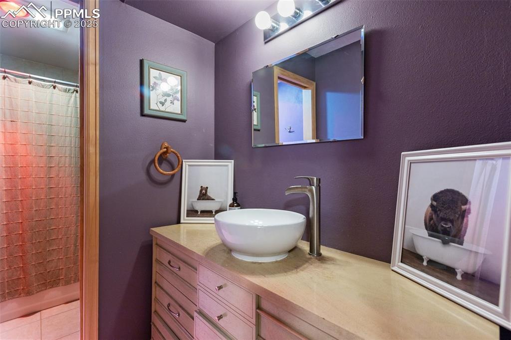 Full Bath - Basement 