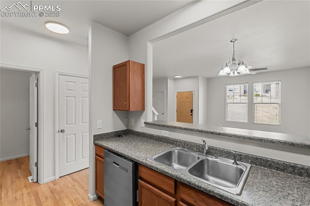 7795 Sandy Springs Point