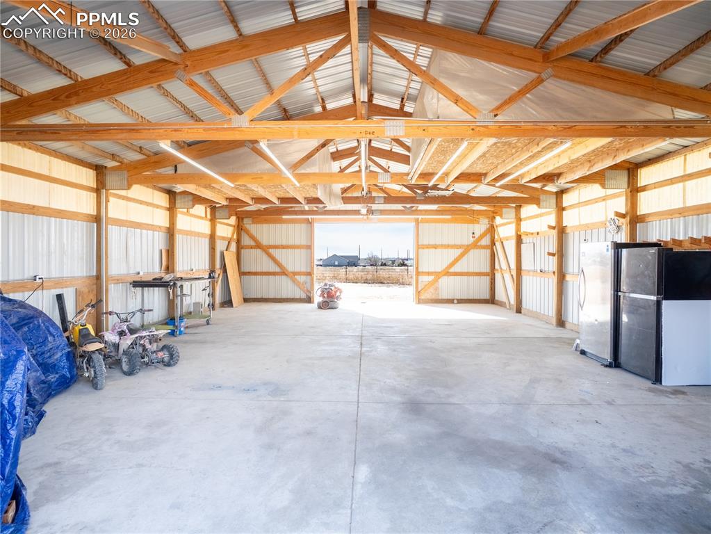 496 E Earl Drive photo 3