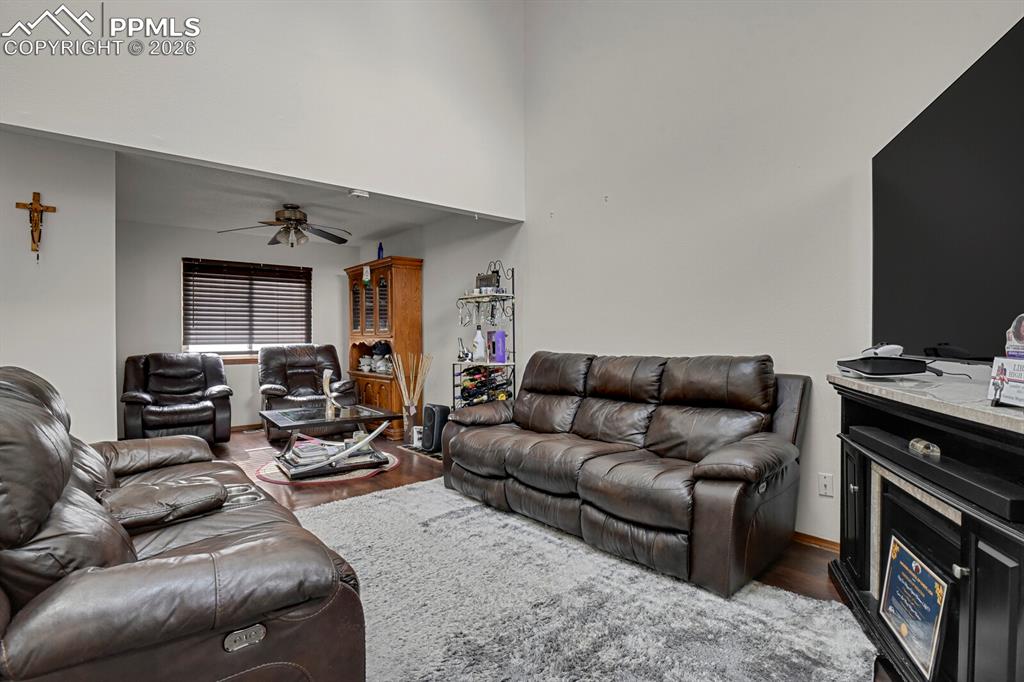 5185 Paradox Drive photo 3