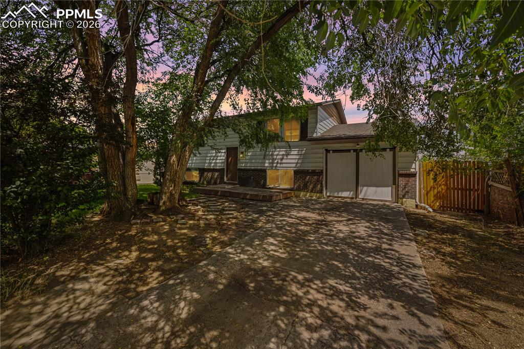 1551 Chadwick Drive photo 2