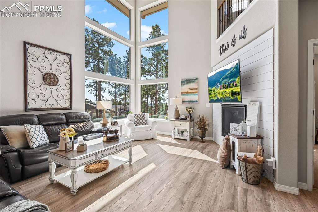 2-Story Living Room, Fireplace, Ceiling fan, Picture windows