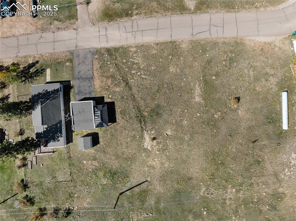 Aerial view of property and surrounding area