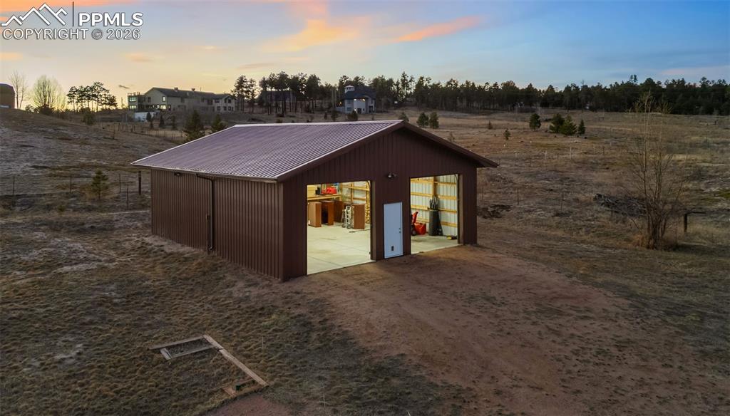 Detached garage/barn/workshop...pick your use!