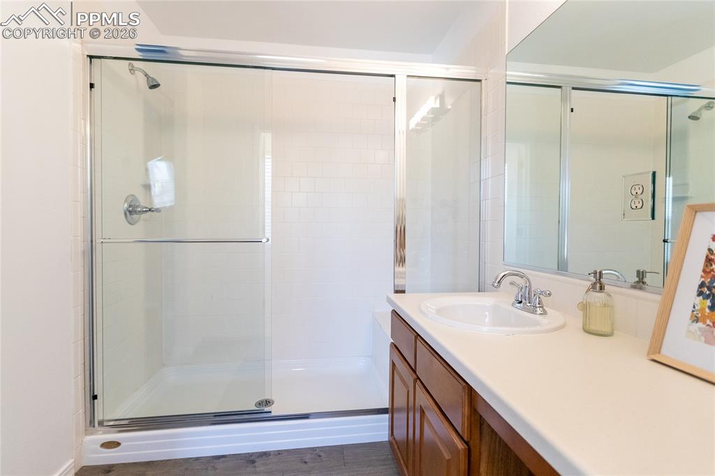 Ensuite Private Bathroom w/ Junior Ste.