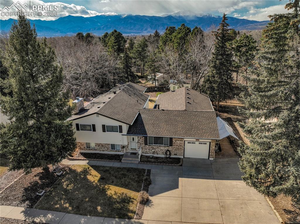 1336 Doyle Place photo 2