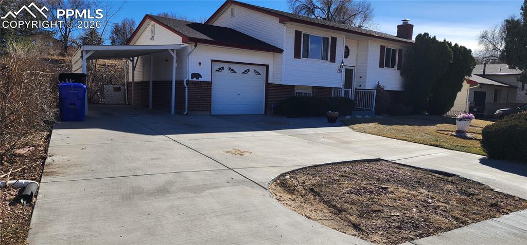 1555 Luna Vista Street photo 3