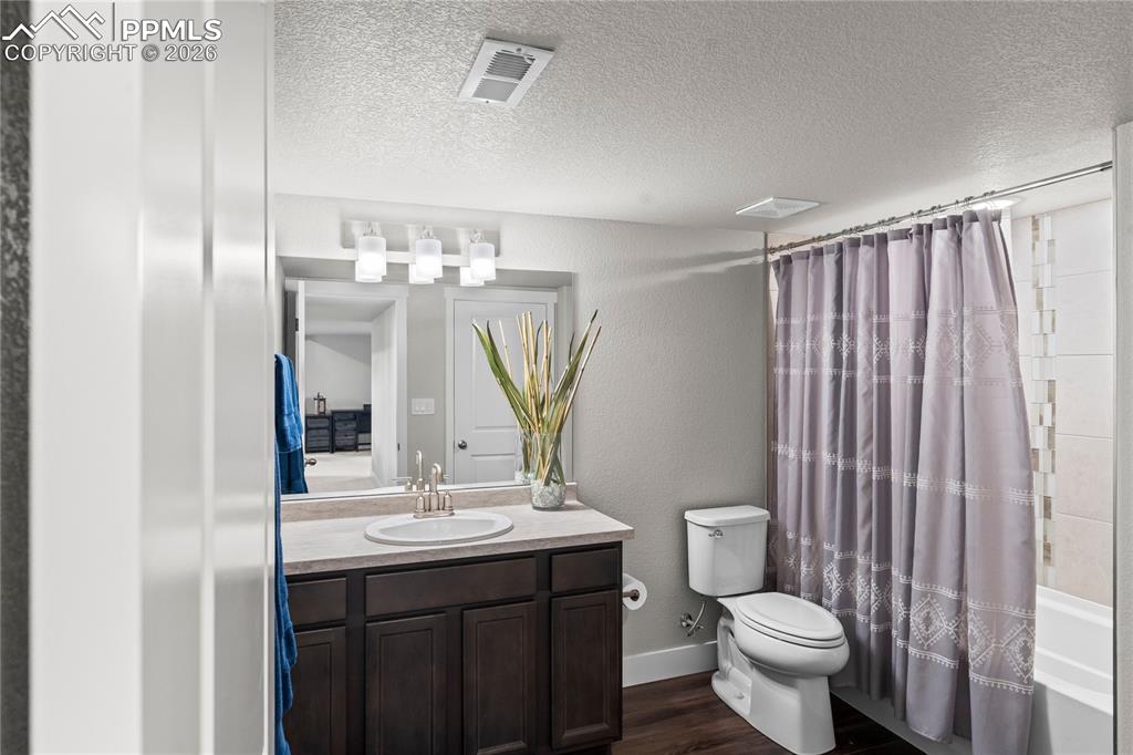 Basement full bathroom