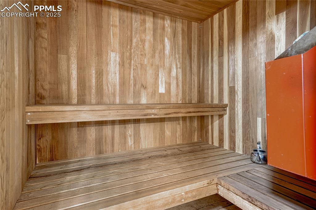 Wood Sauna Room