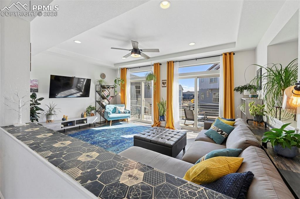 7022 Silvergrass Drive photo 3