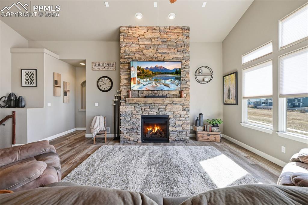 9957 Golf Crest Drive photo 2