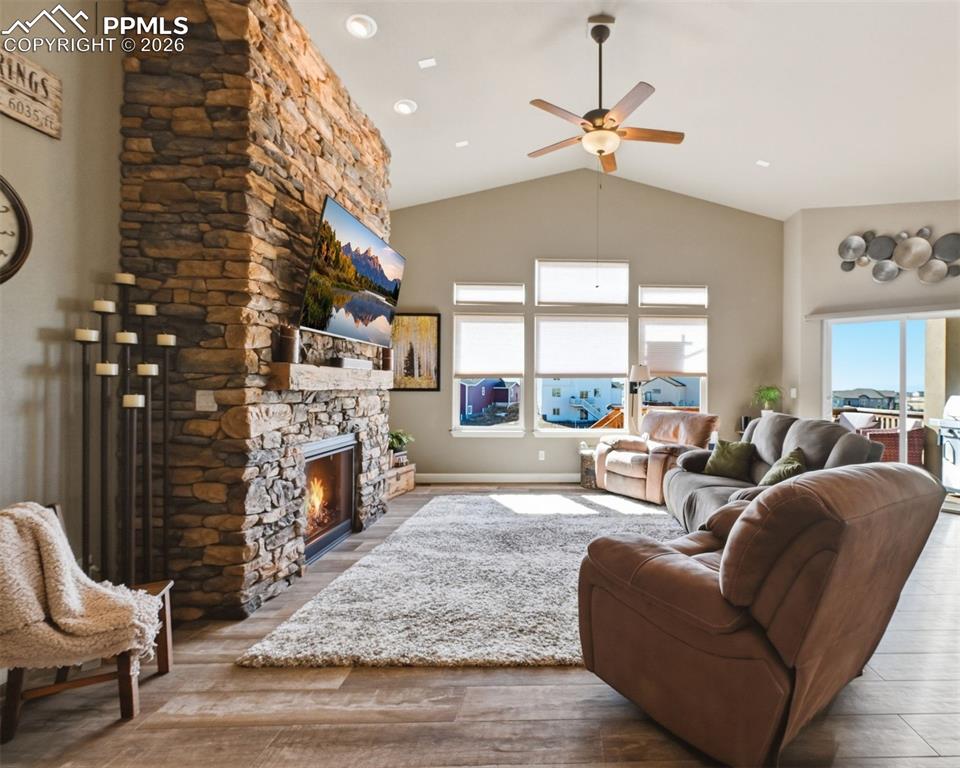 9957 Golf Crest Drive photo 3