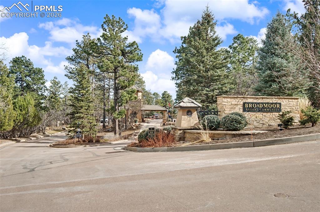 4480 Carriage House View photo 3