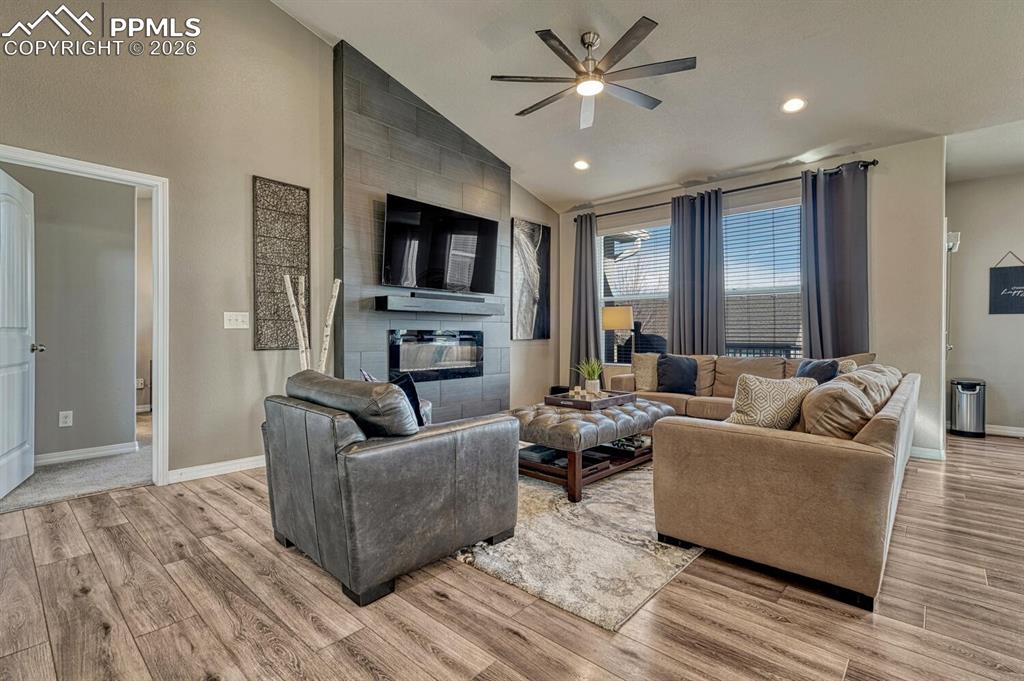 2543 Grand Prix Court photo 3