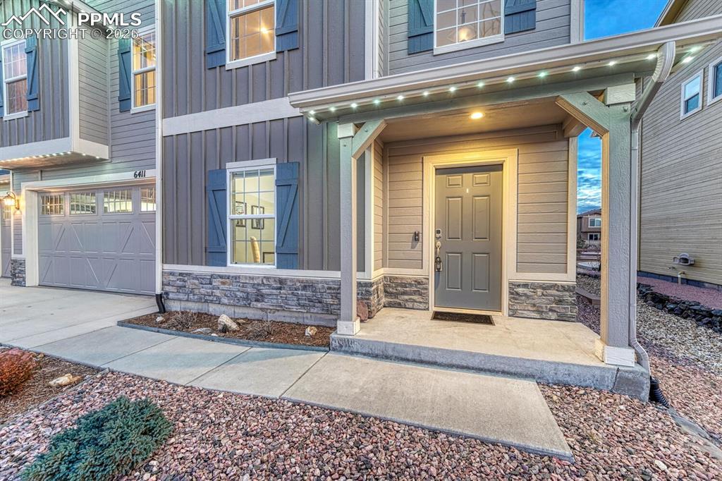 6411 Stonefly Drive photo 2