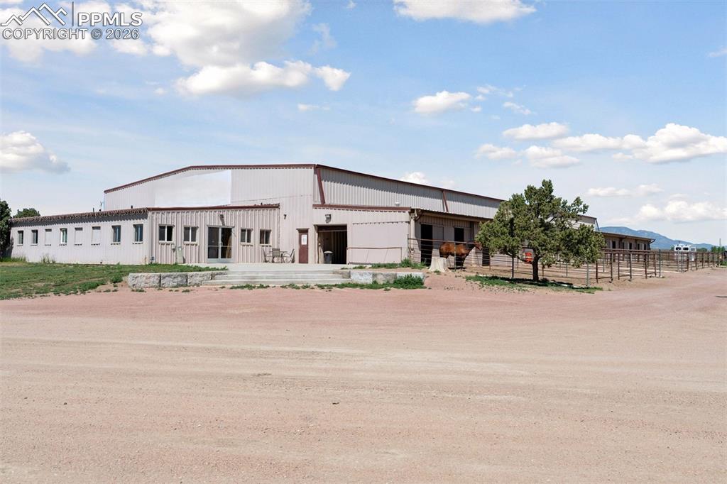 Indoor Riding Arena and Equestrian Center