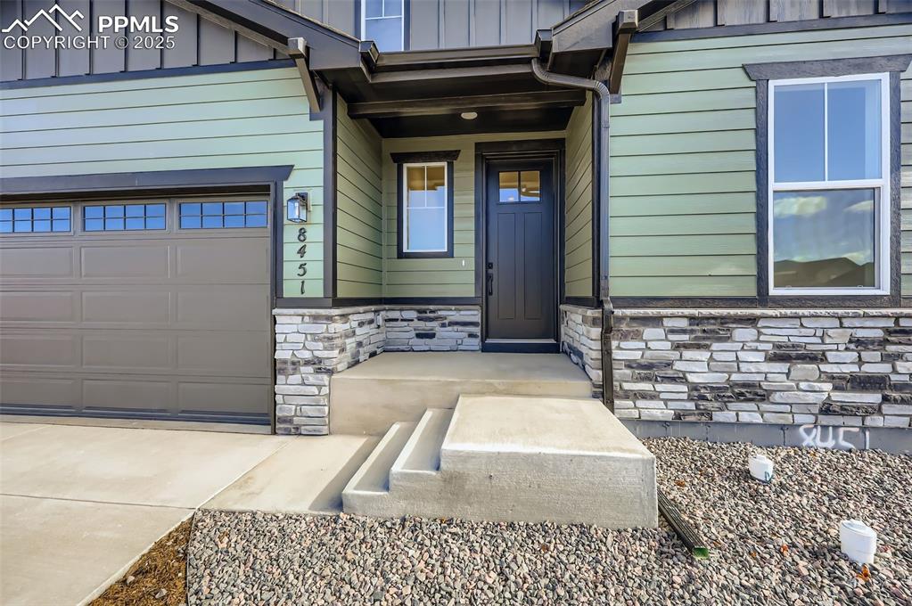 8451 W Dines Boulevard photo 3