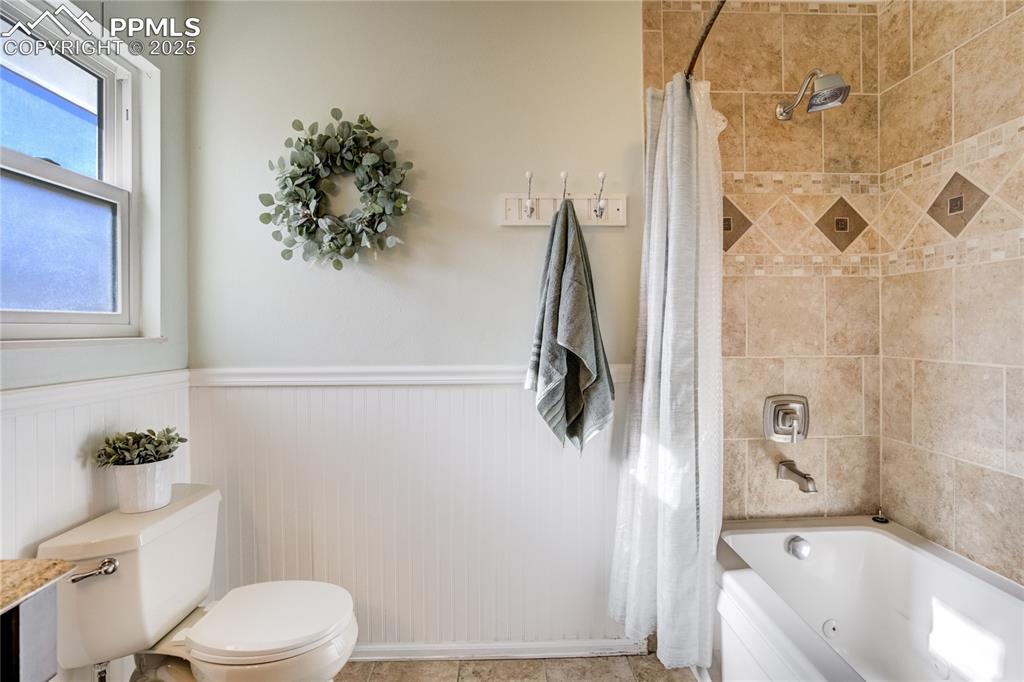 Upper Level Hall bath