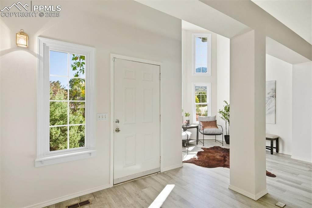 210 Hidden Creek Drive photo 3