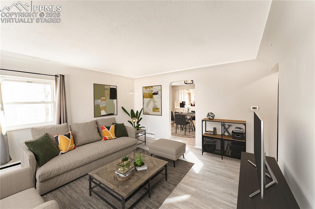 728 Bonfoy Avenue photo 2