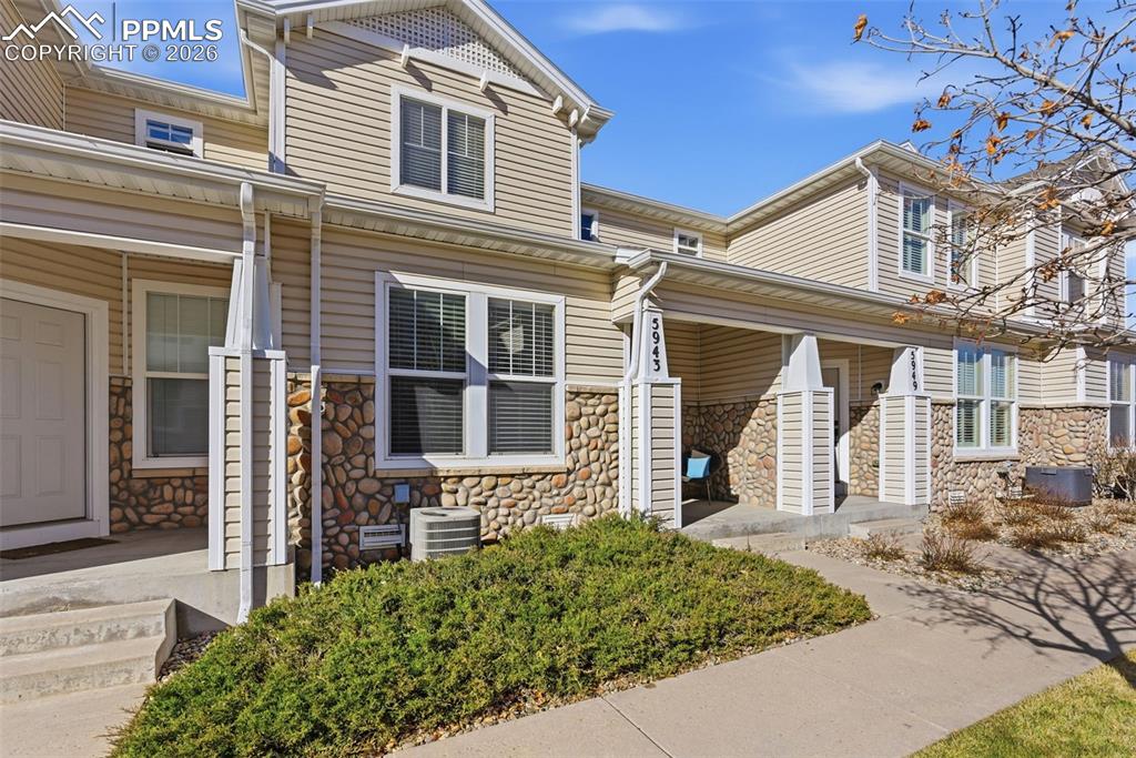 5943 Conductors Point photo 2