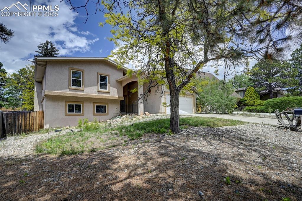 5926 Del Paz Drive photo 2