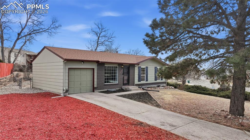 4750 Wilde Drive photo 2