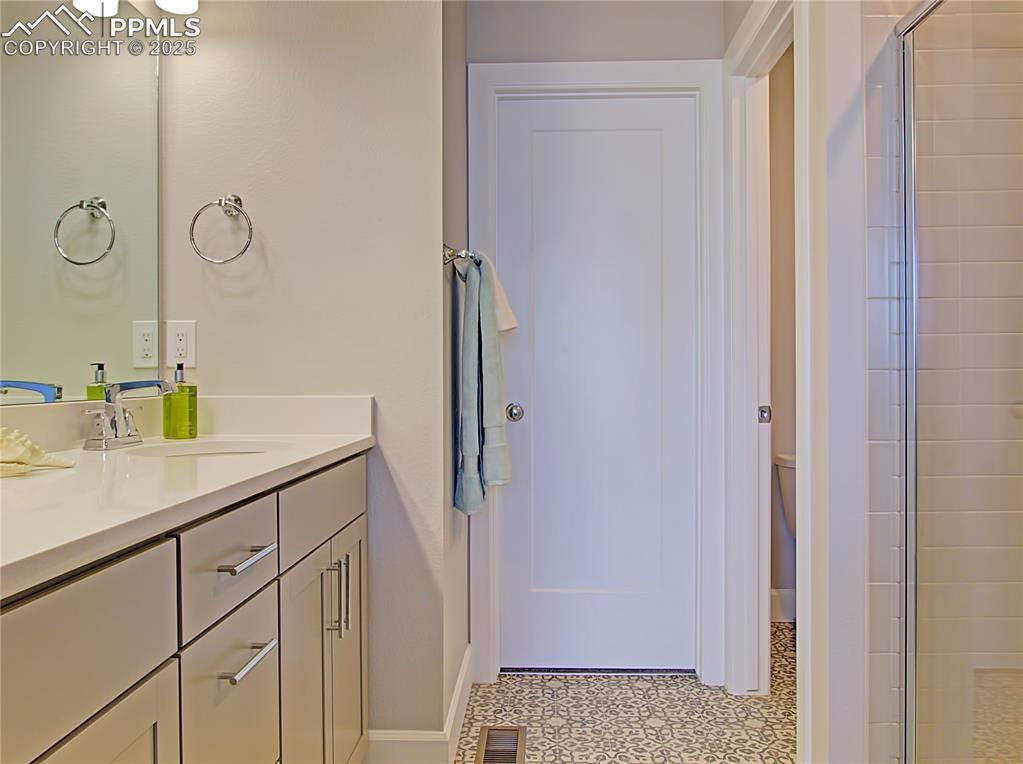 *Photos are for marketing purposes only. Colors, options, and upgrades vary per unit.*