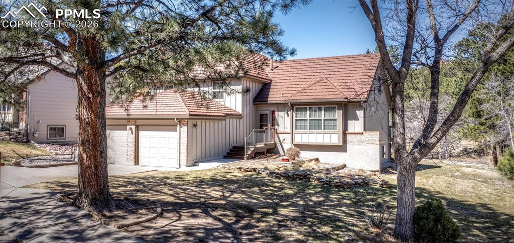 1118 War Eagle Court photo 3