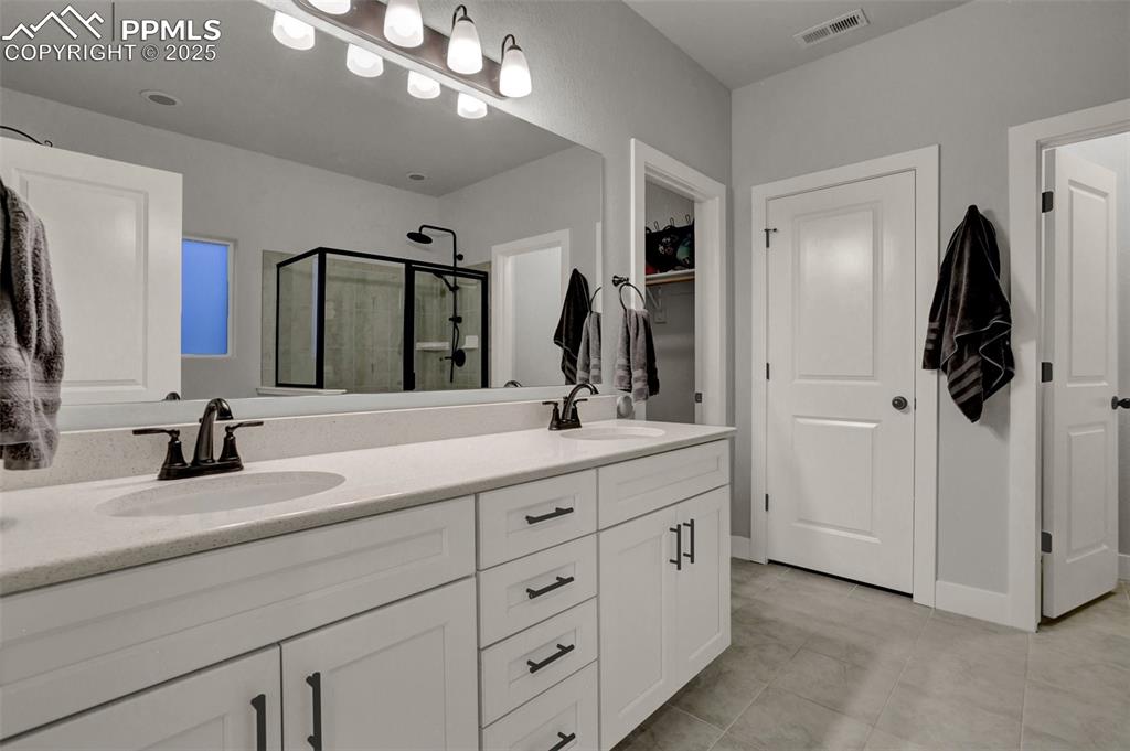 5 pc ensuite master bath 