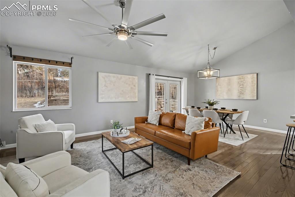 848 Chelsea Court photo 2