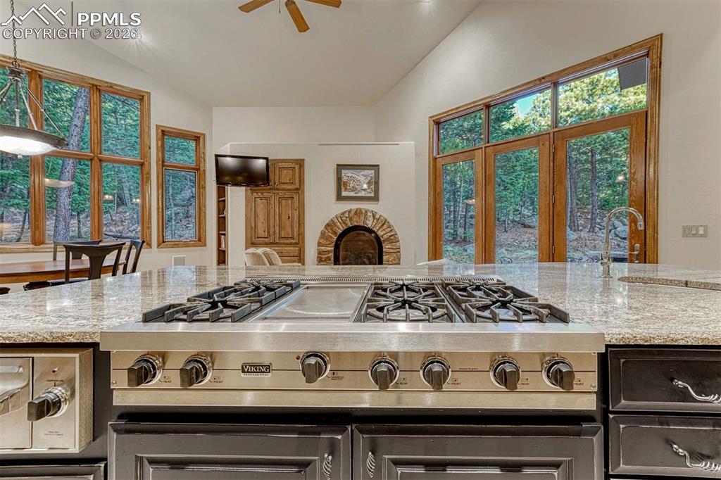 6-burner Viking stove and quality details such as rough edge granite