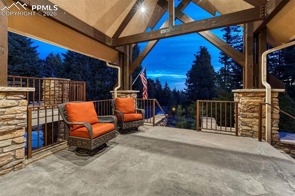 A gracious, covered front entry that warmly welcomes guests.