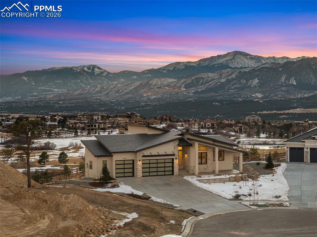 13497 Pride Mountain Drive photo 2