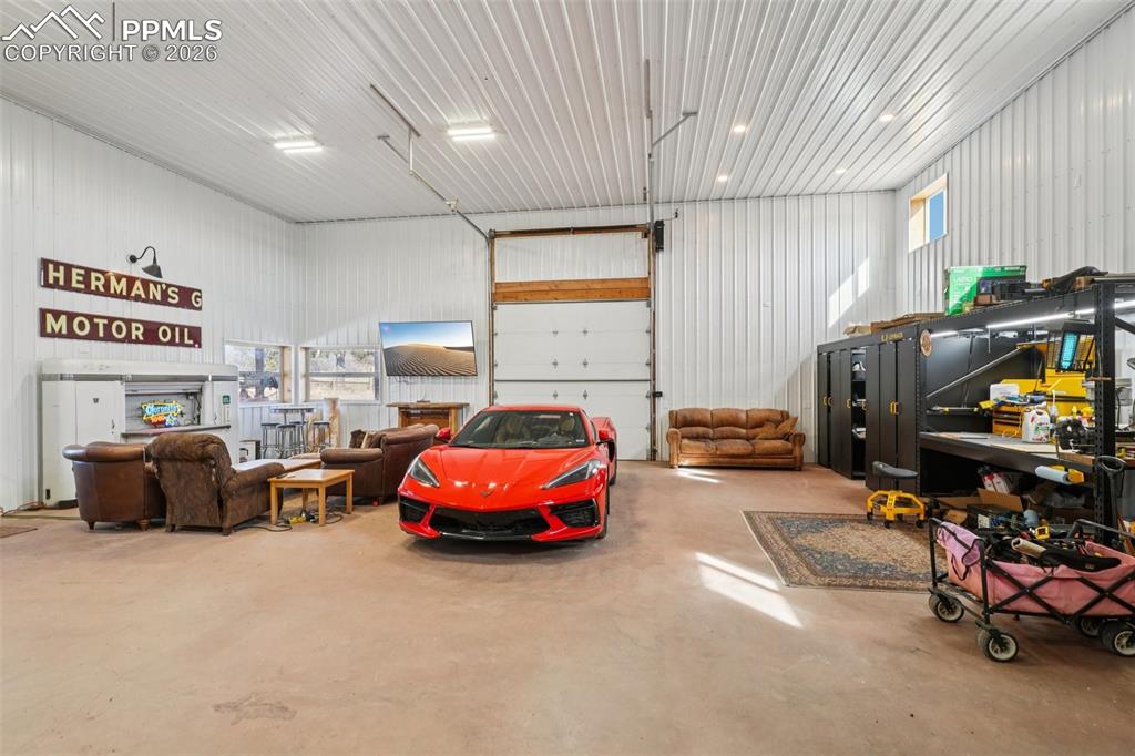 4000 SF insulated and heated workshop