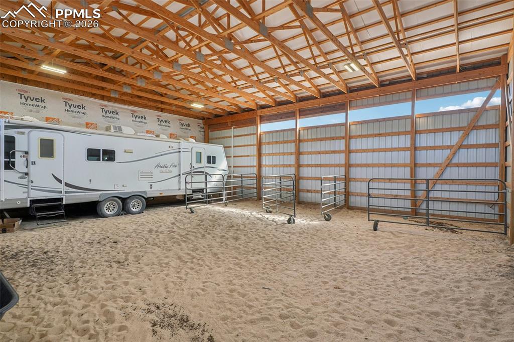 Barn, Indoor Arena, RV Parking area