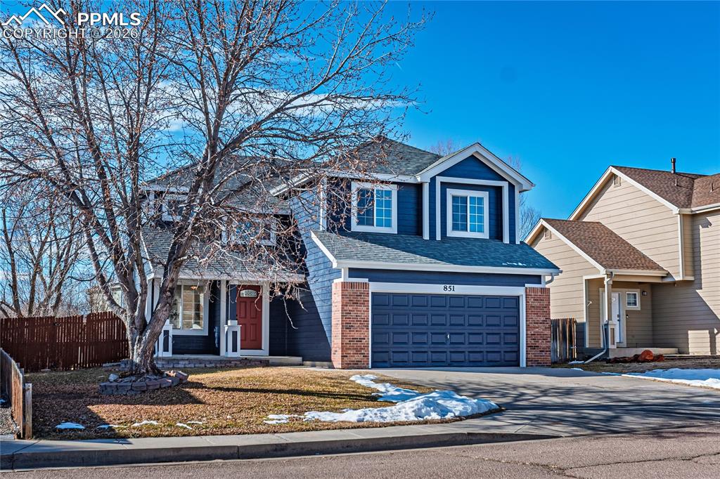 851 Legend Oak Drive photo 2