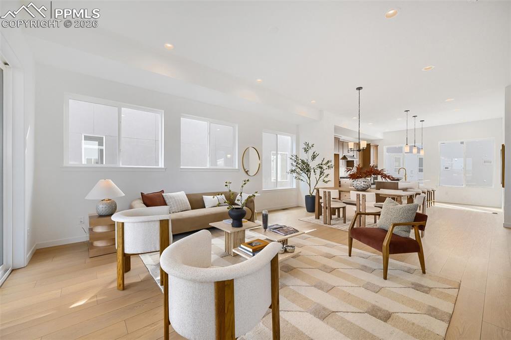 1735 Keystone Crest Lane photo 3